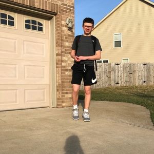 Meet your Posher, Jose